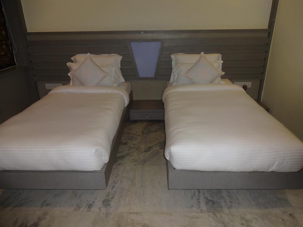 Fabhotel Shivani International Ranchi Buitenkant foto